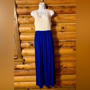 Pink Blush Blue and White Maxi Dress Size Large